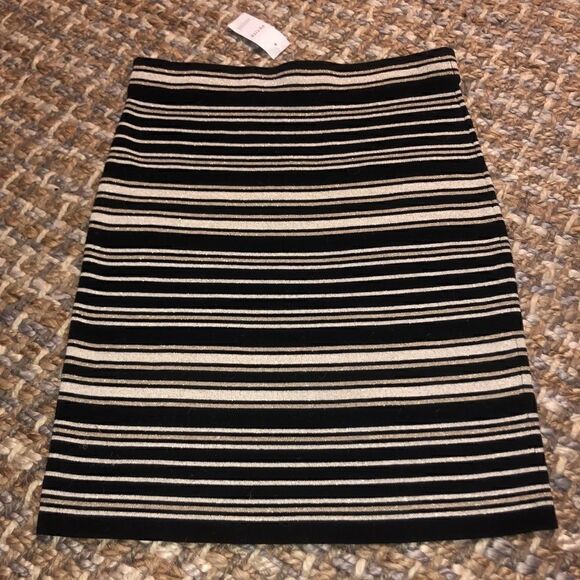 NWT
LOFT Black & Shimmery Gold Stripe Skirt - Sz SP - Picture 11 of 16